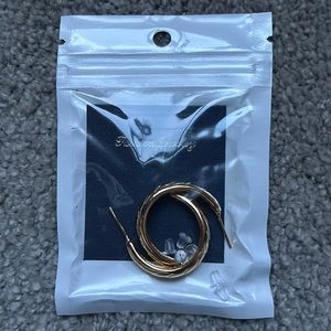 Gold Hoop Earrings w/ striped pattern - From Amazon